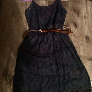 Lace dress with belt
